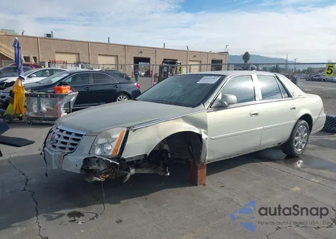 2010 Cadillac Dts Premium Collection z USA, uszkodzony, nr VIN 1G6KH5EY7AU104351
